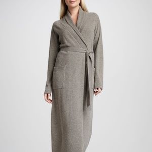 New Neiman Marcus Waffle Trim Cashmere Robe